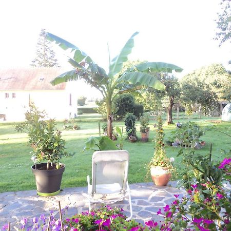 Maison Aux Volets Bleus Quévert Esterno foto
